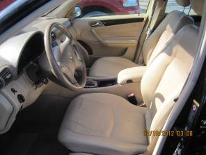 Mercedez benz C240 2004 8000$
