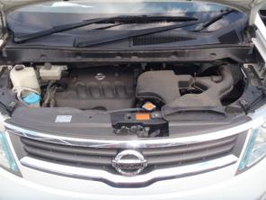 Nissan serena 2006 5000$