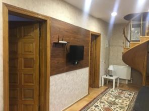 Сдаются в аренду комнаты в доме в центре г.Тбилиси