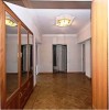 .V. Hambarzumyan poxoc 4 senyakanoc 112qm. bnakaran + avtotnak.